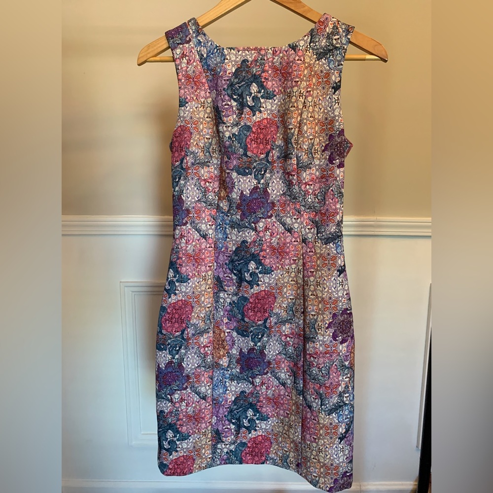 H&M Pink & Mauve Multi Print Medallion Pencil Dress 
Size 8